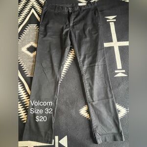 Men’s Volcom black pants 36x32. Only worn once!